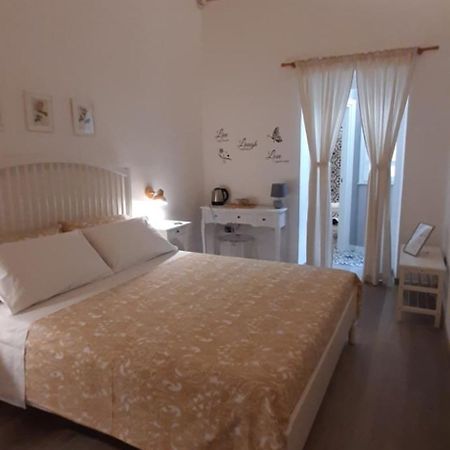 Il Poggiolo Fiorito Taranto Exterior foto