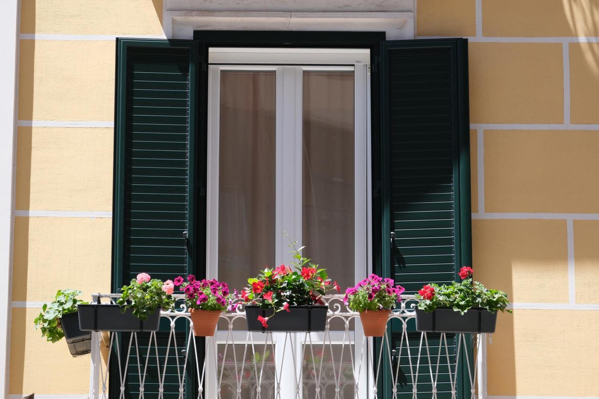 Il Poggiolo Fiorito Taranto Exterior foto